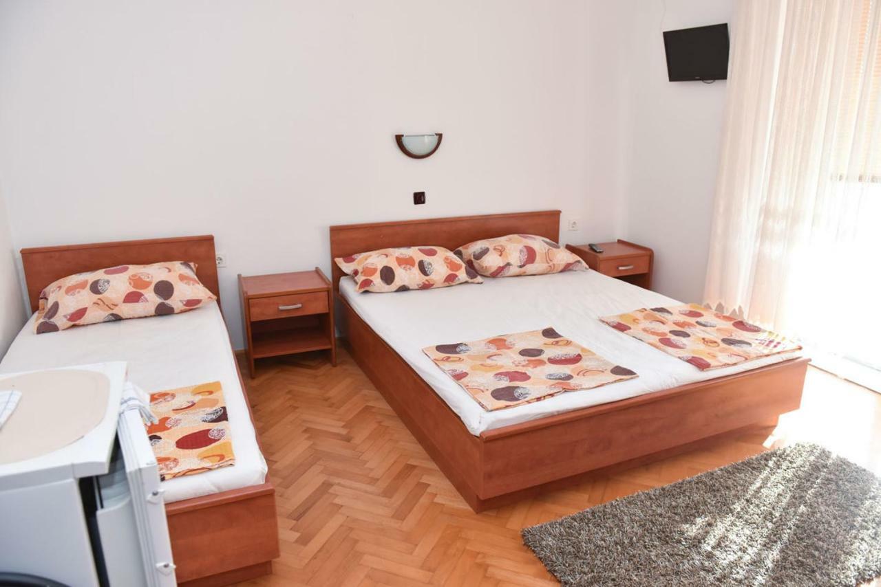 Apartmans And Rooms "Slavica" Novalja Zewnętrze zdjęcie