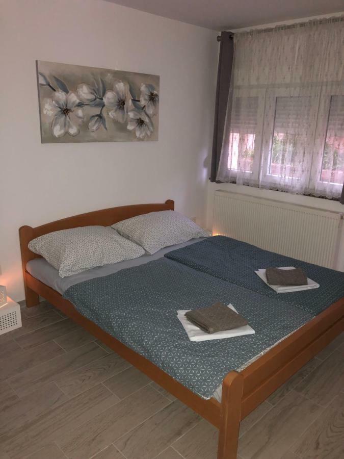 Apartmans And Rooms "Slavica" Novalja Zewnętrze zdjęcie