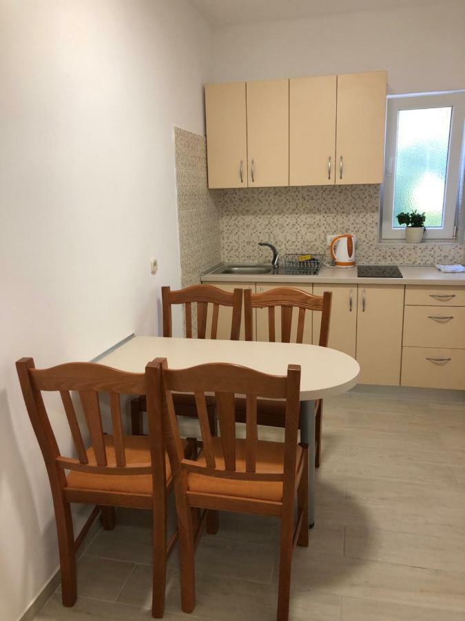 Apartmans And Rooms "Slavica" Novalja Zewnętrze zdjęcie