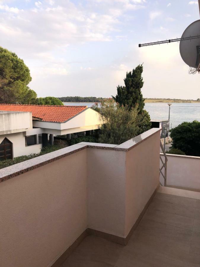 Apartmans And Rooms "Slavica" Novalja Zewnętrze zdjęcie